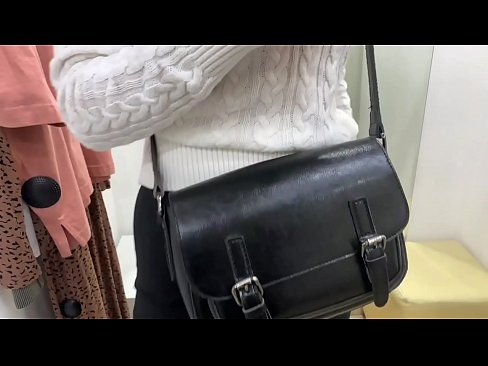 ❤️ Публичная мастурбация молоденькой сучки ФералБерри с дилдо в примерочной ️ Видео траха на нашем сайте ️